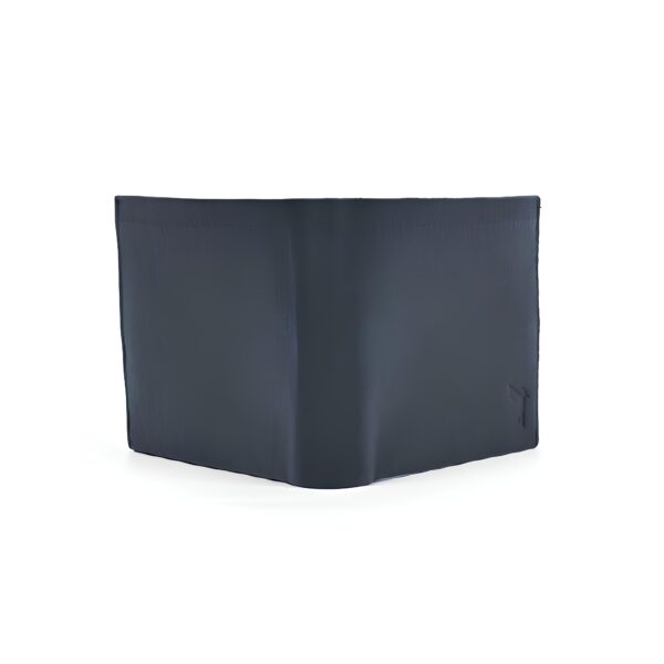 Men’s leather wallet – premium quality, compact design